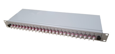 Teilbestückte Breakoutbox mit 2 -- LC-Duplex Kupplungen OM4 Teilbestückte Breakoutbox mit 2 -- LC-Duplex Kupplungen OM4