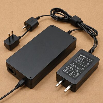 Netzadapter IEC C6 auf IEC C7, Mickey Mouse Stecker online kaufen