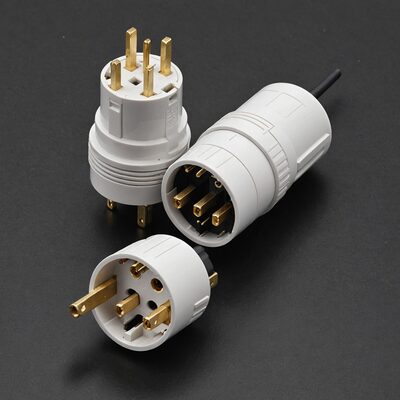 Stecker Typ A - Buchse Typ A