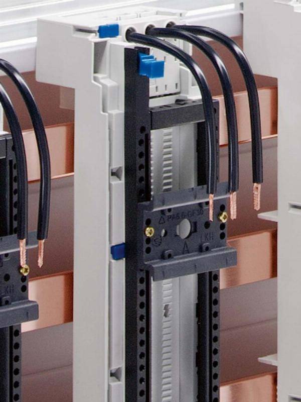 Rittal Steckleiste 10x208 SV 9340290 VE=2 f.OM-Adapter